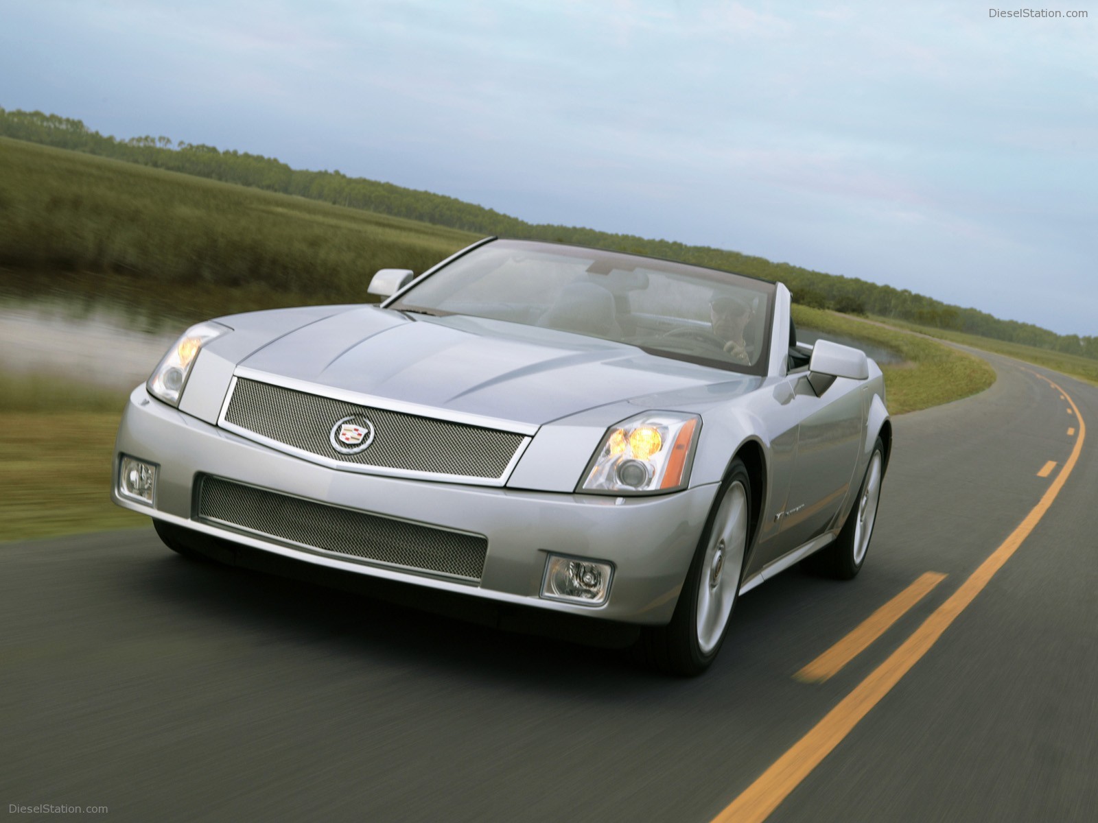 Cadillac XLR V